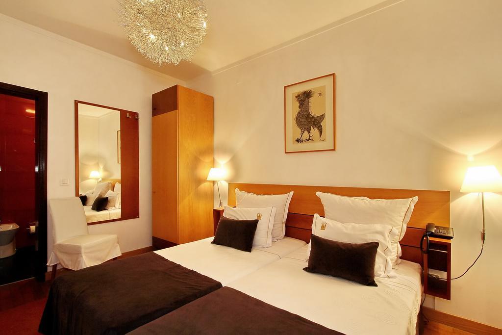 Hotel Mestre De Avis Guimarães Oda fotoğraf