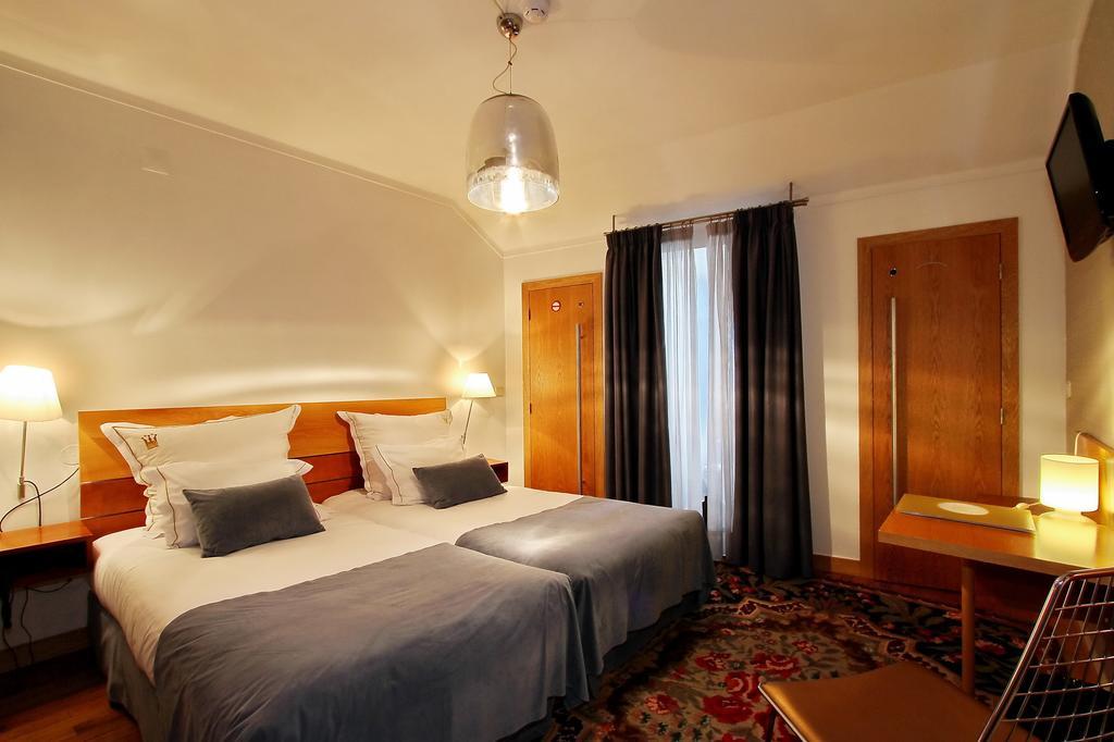 Hotel Mestre De Avis Guimarães Oda fotoğraf