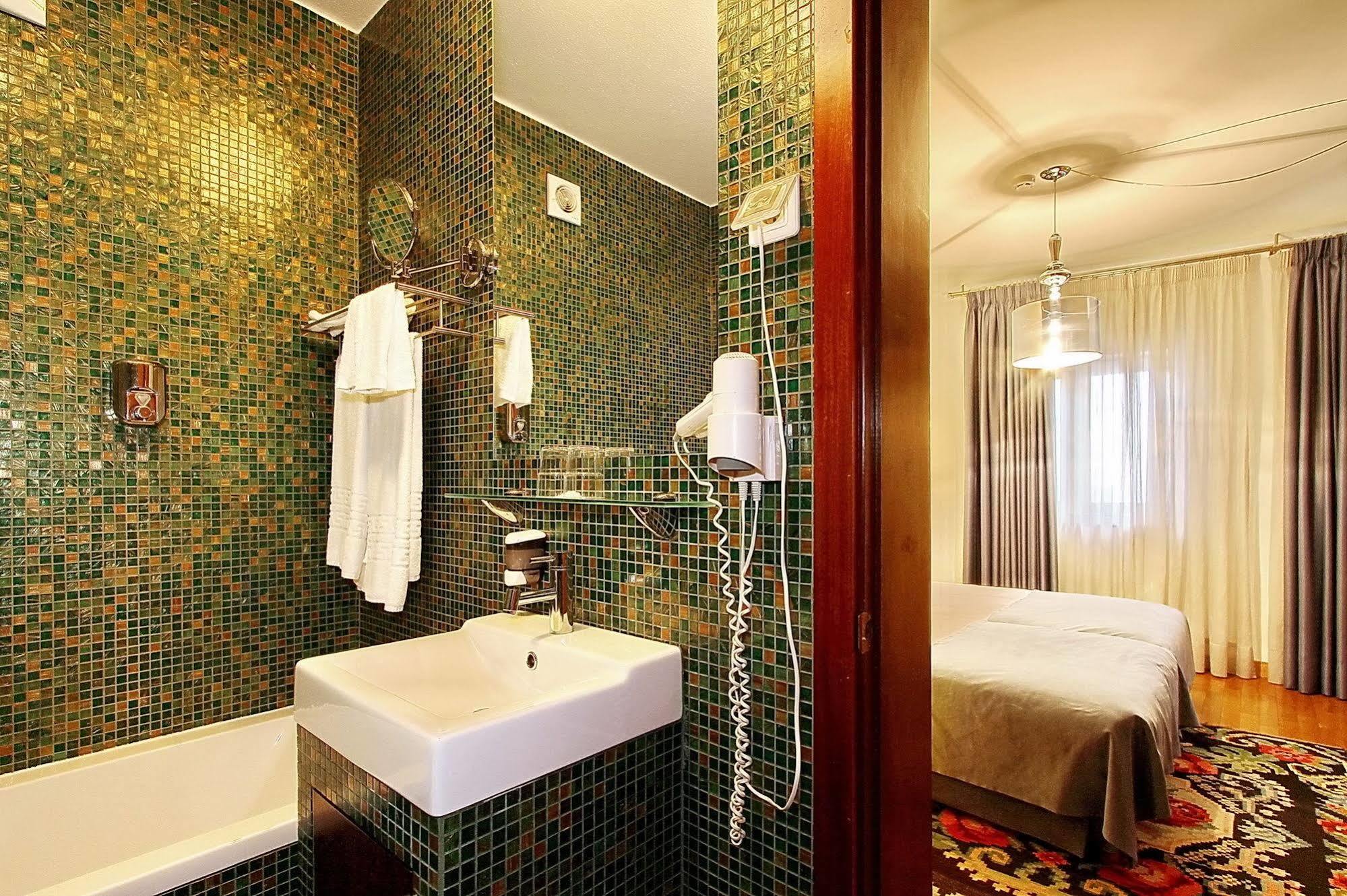 Hotel Mestre De Avis Guimarães Dış mekan fotoğraf